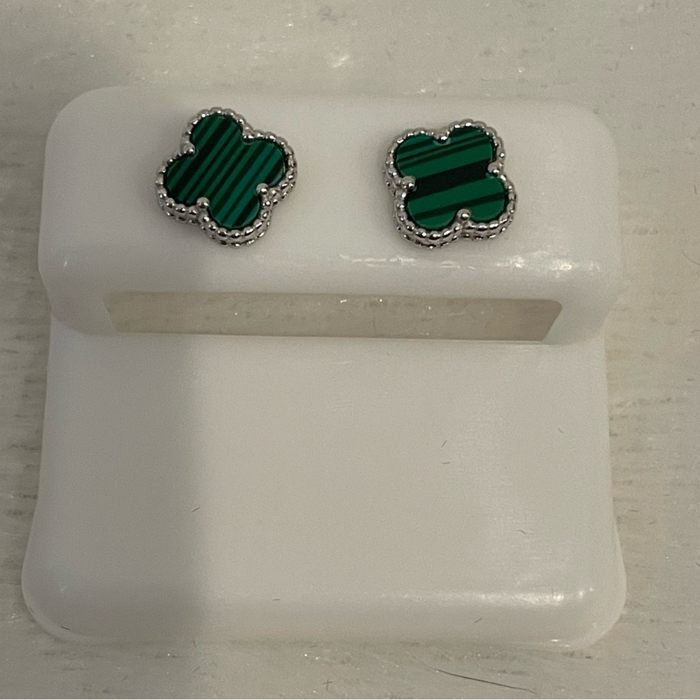Elegant Silver and Green Clover Earrings